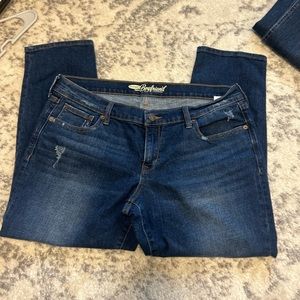 Old Navy boyfriend jeans.